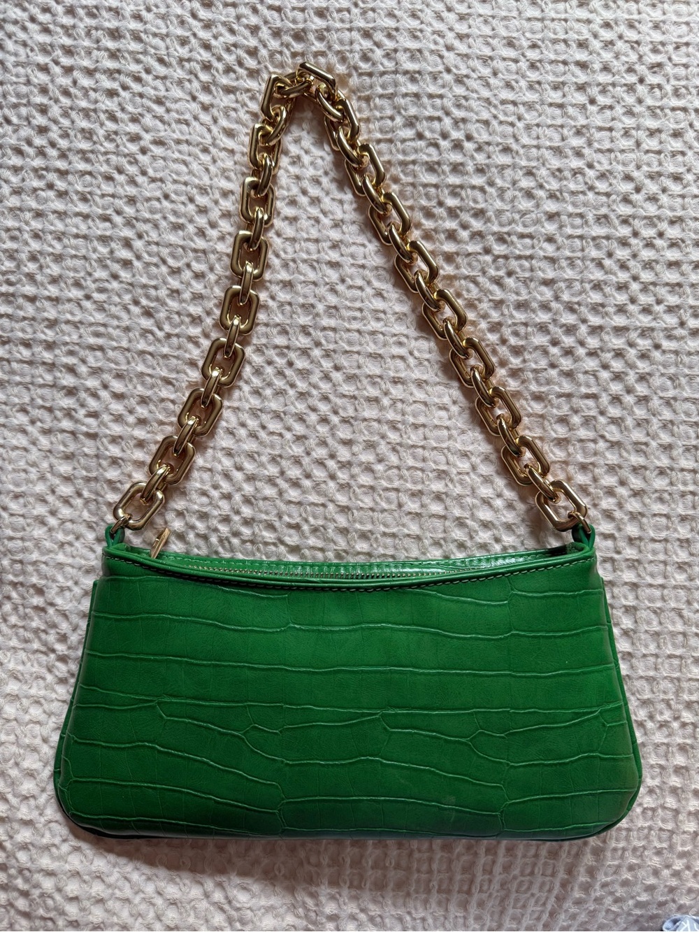 Zara Green Croc-Embossed Shoulder Bag with Gold Chain